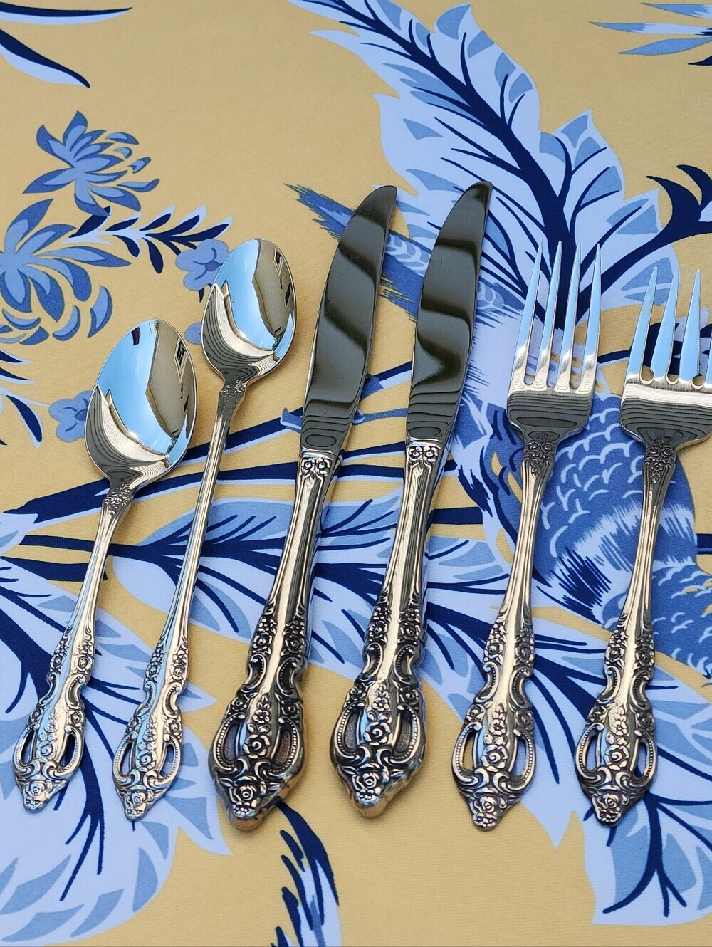 SSS by Oneida RENOIR PEMBROOKE Stainless Steel Flatware Mixed Lot 6pc Fork Spoon
